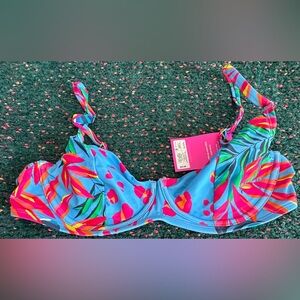 ‼️RARE‼️🎸Tabitha Brown🎸🔥NWT🔥Retro Tropical Bikini Top— M